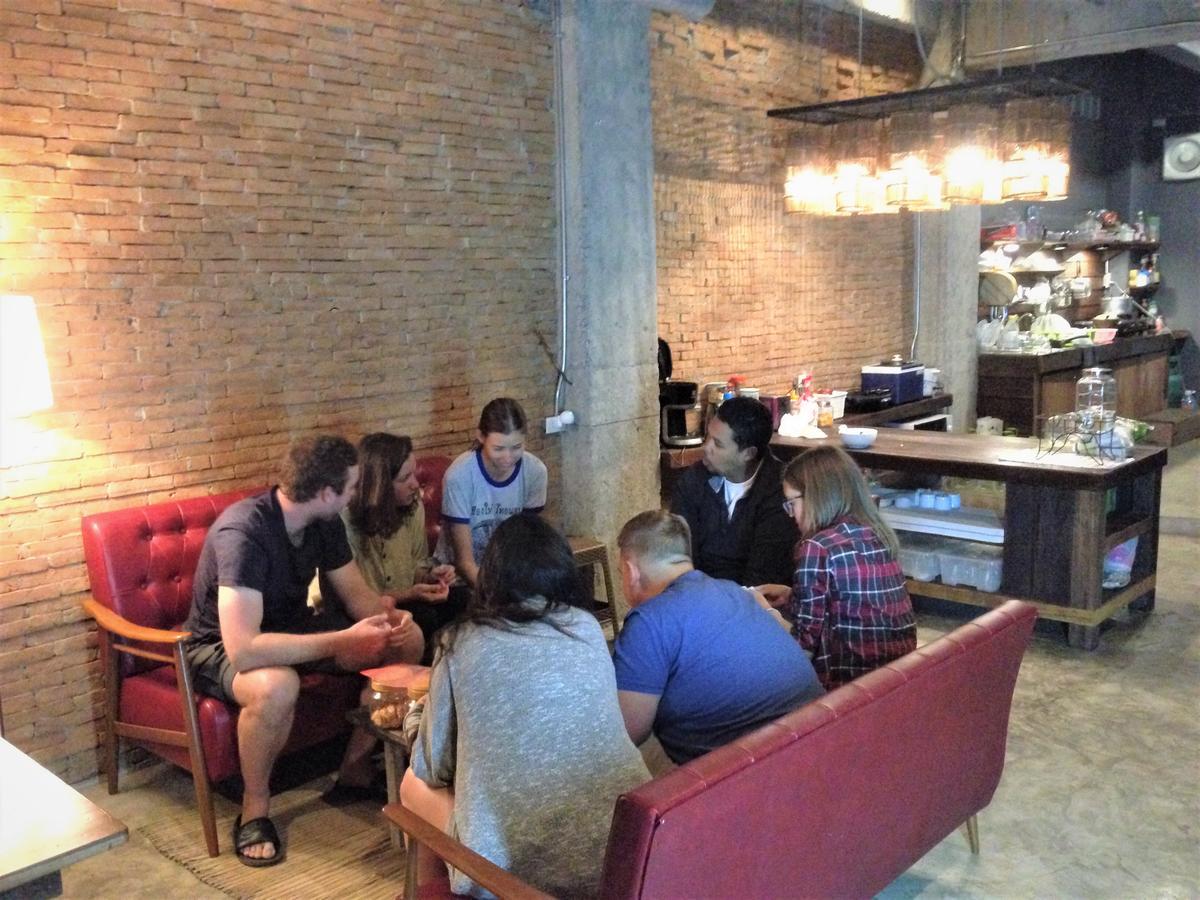 Suneta Hostel Chiangmai Csiangmaj Kültér fotó